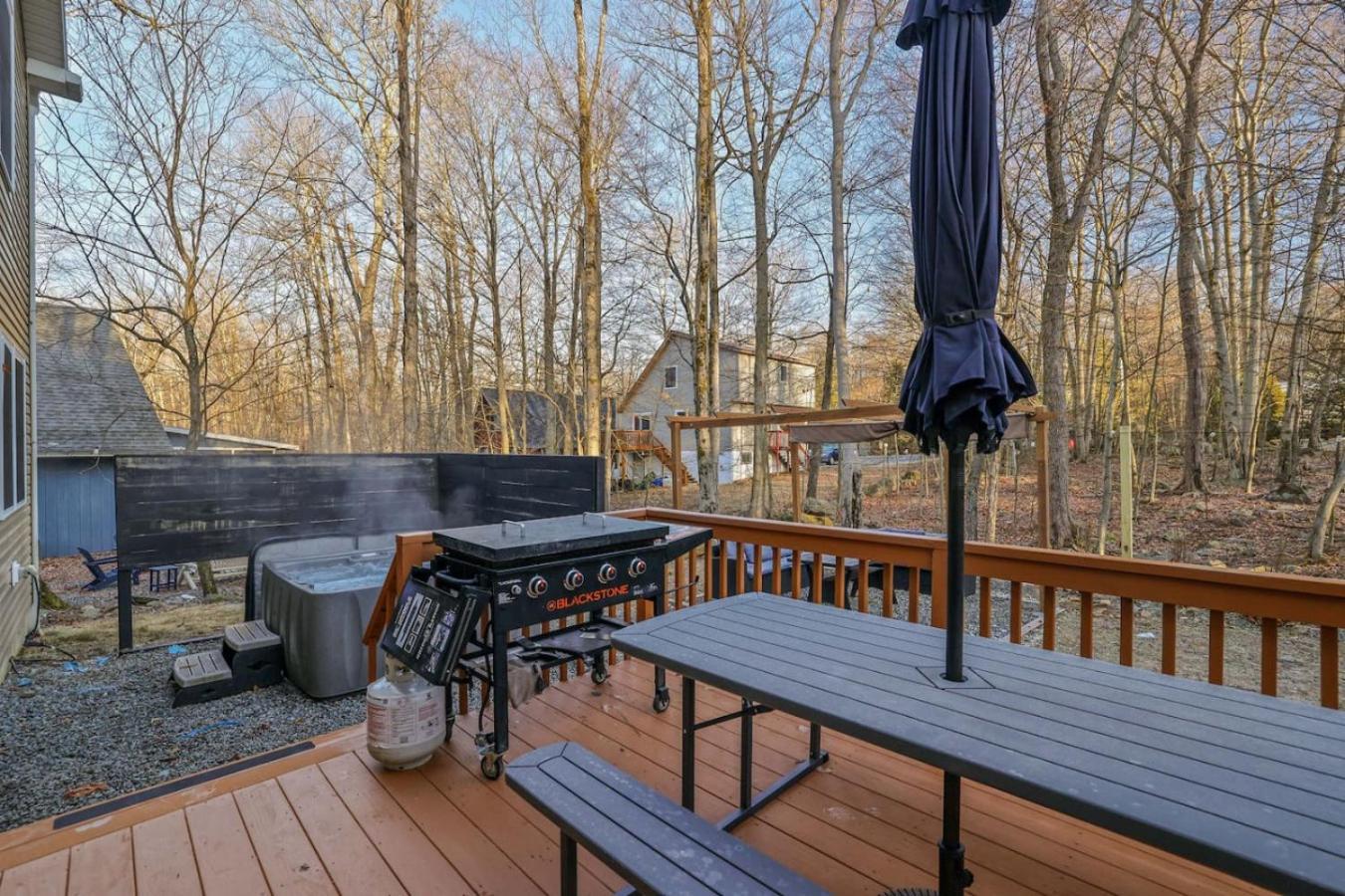 Holiday home 4br Poconos Escape W Hot Tub, Game - Ps5